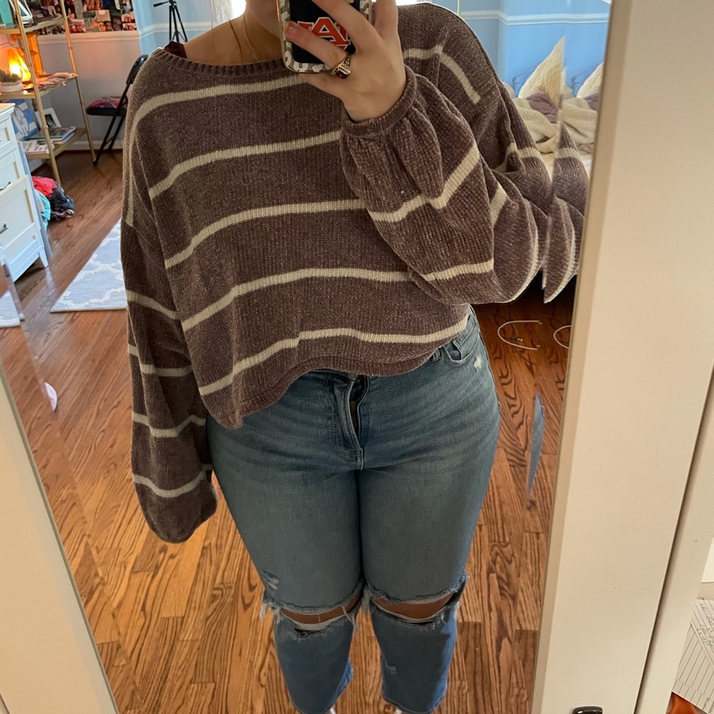 American Eagle cropped sweater